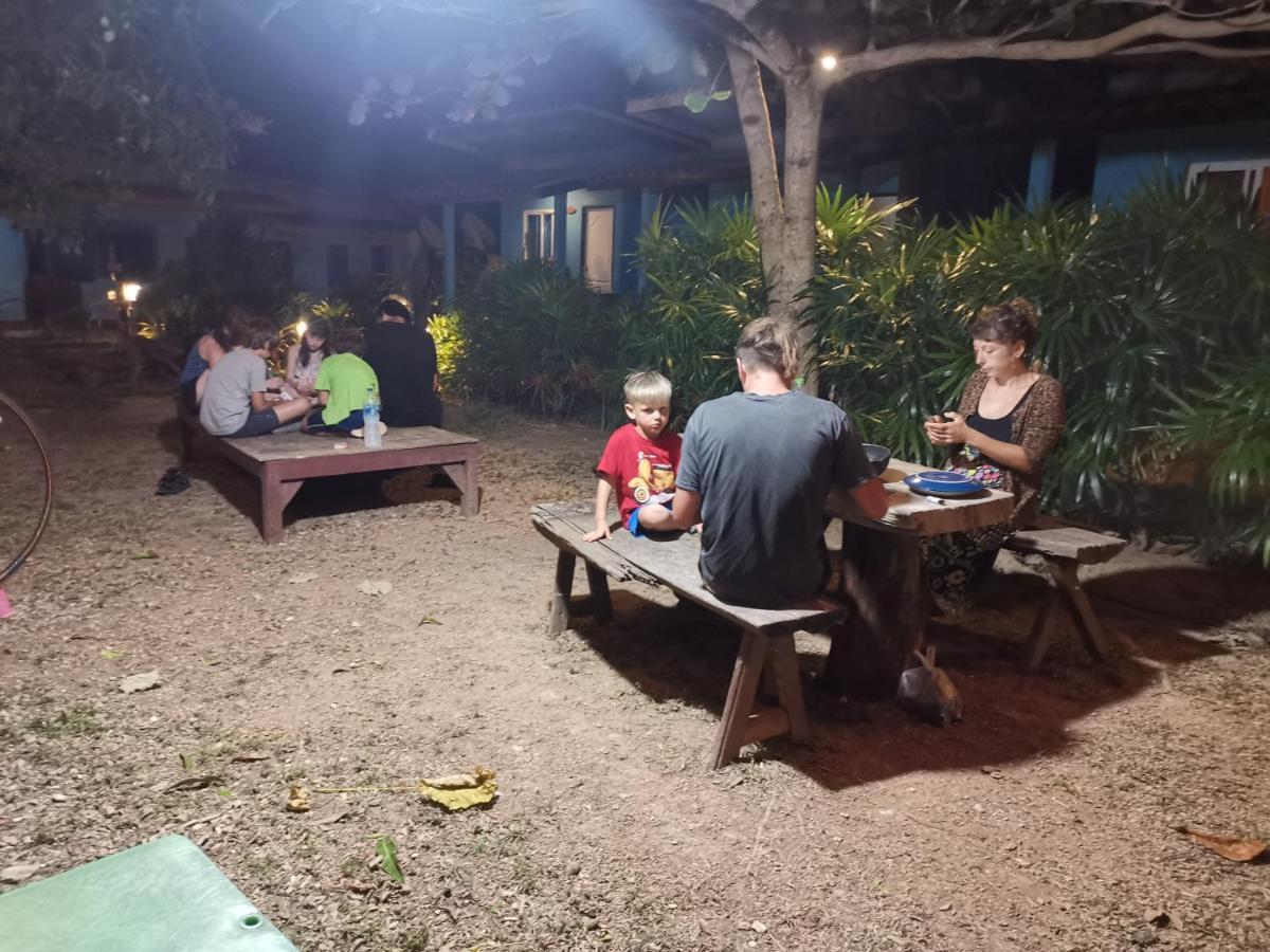 Lanta Bluewave Bungkalow Koh Lanta Bagian luar foto
